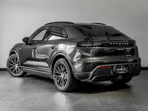 Certified 2024 Porsche Macan 4 Electric image 3