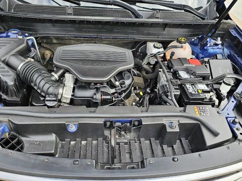 Used 2023 GMC Acadia AT4 w/ Technology Package image 22