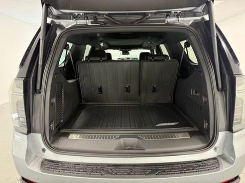 New 2026 Chevrolet Suburban Z71 w/ Comfort Package image 8