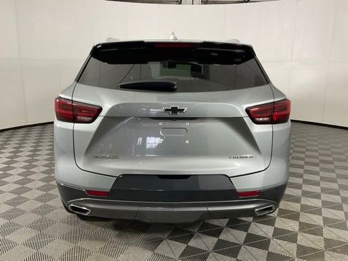 Used 2023 Chevrolet Blazer Premier FWD image 5