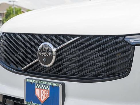 New 2026 Volvo XC90 B6 Ultra w/ Protection Package Premier AWD/4WD image 12