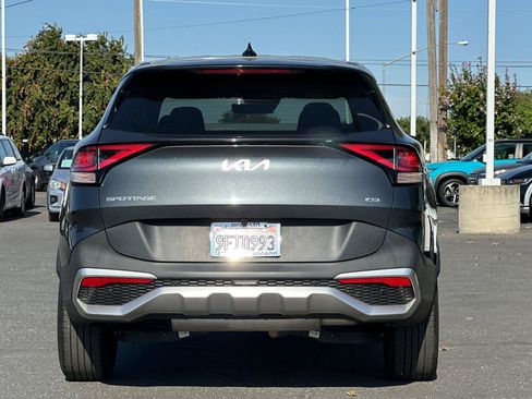 Used 2023 Kia Sportage LX AWD/4WD image 5