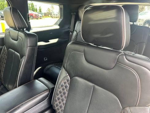 Used 2021 Jeep Grand Cherokee L Summit w/ Advanced Protech Group IV AWD/4WD image 22