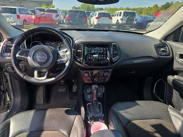 Certified 2021 Jeep Compass Latitude w/ Sun and Sound Group AWD/4WD image 9