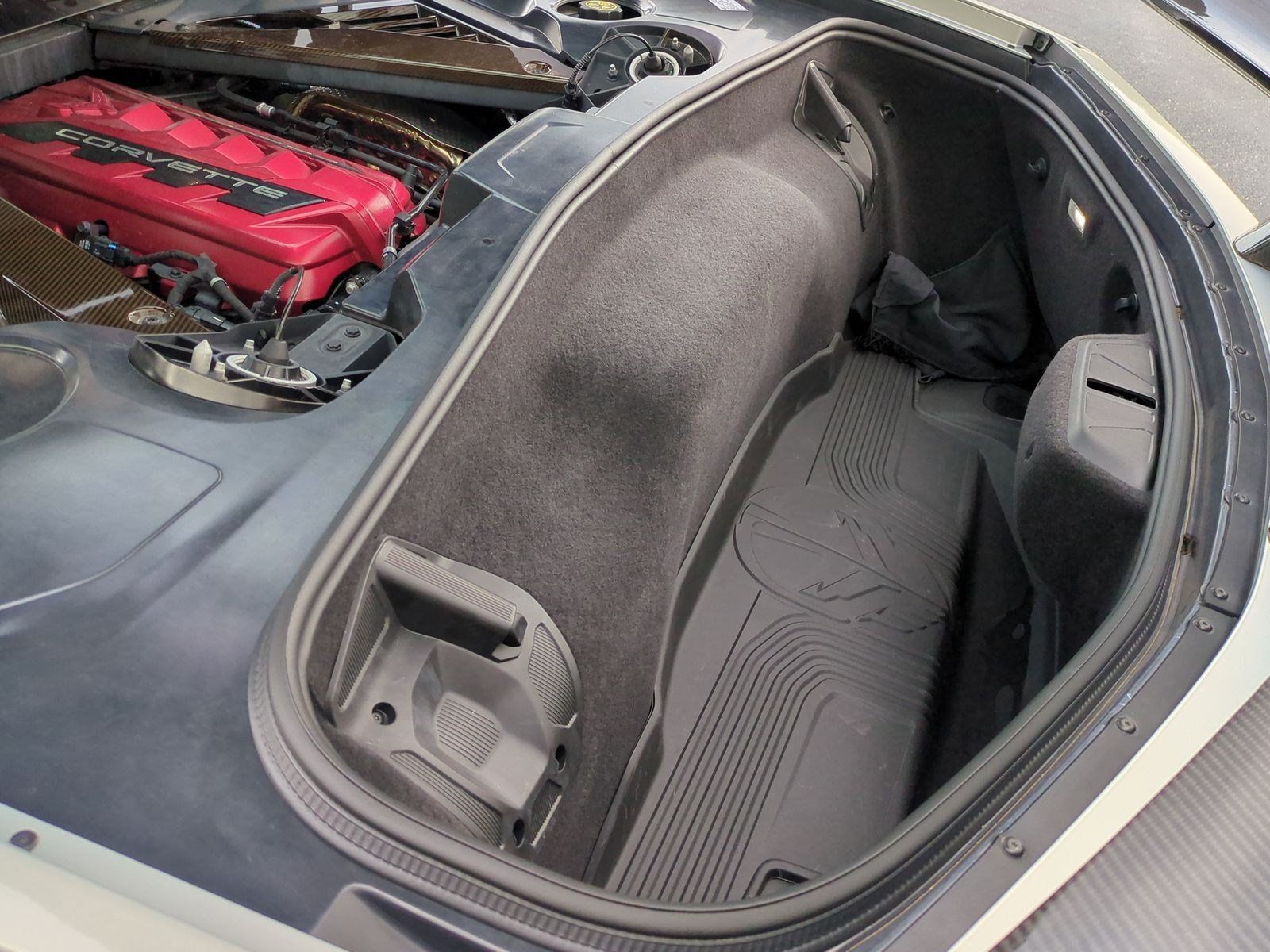 Used 2021 Chevrolet Corvette Stingray Premium Cpe w/ Z51 Performance Package RWD image 31