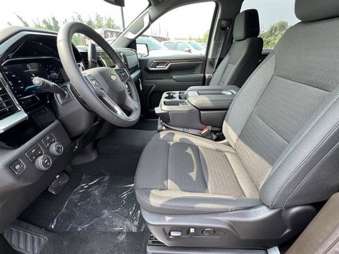 New 2026 Chevrolet Silverado 1500 LT image 10