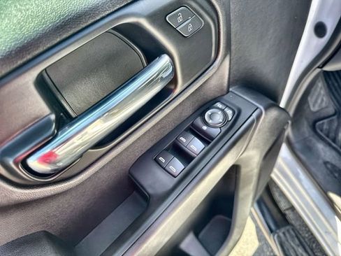 Used 2022 Chevrolet Silverado 1500 Custom w/ Safety Confidence Package image 22