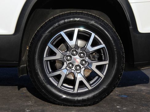 Used 2020 GMC Acadia SLT image 29