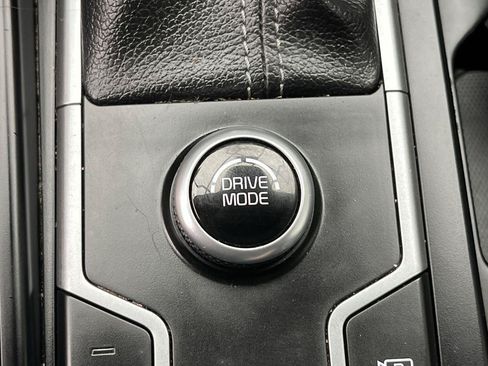 Used 2021 Kia Sorento S FWD image 16