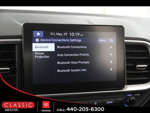 Used 2024 Hyundai Venue SEL FWD image 11