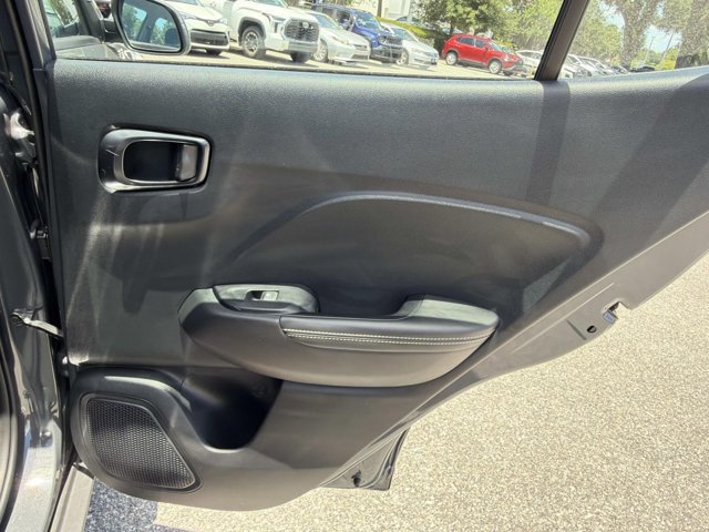 Used 2023 Hyundai Venue Limited w/ Cargo Package FWD image 18