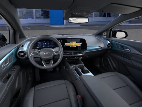 New 2026 Chevrolet Equinox EV LT image 17