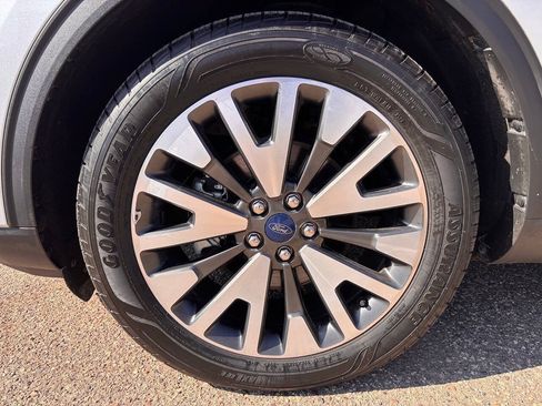 Used 2020 Ford Escape Titanium AWD/4WD image 15