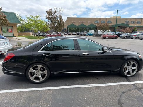 Used 2015 Mercedes-Benz S 550 4MATIC Sedan image 3