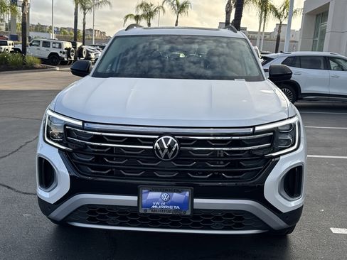 New 2026 Volkswagen Atlas Peak Edition AWD/4WD image 3