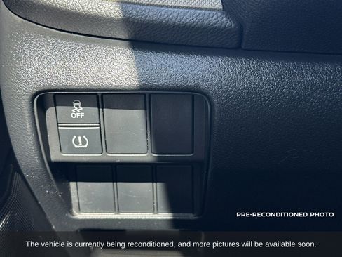 Used 2018 Honda CR-V LX image 15