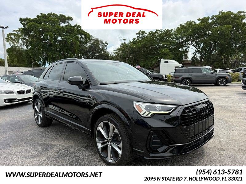 Used 2022 Audi Q3 2.0T Premium Plus w/ Premium Plus Package AWD/4WD image 1