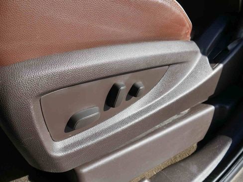 Used 2015 Chevrolet Silverado 1500 High Country w/ High Country Premium Package image 30