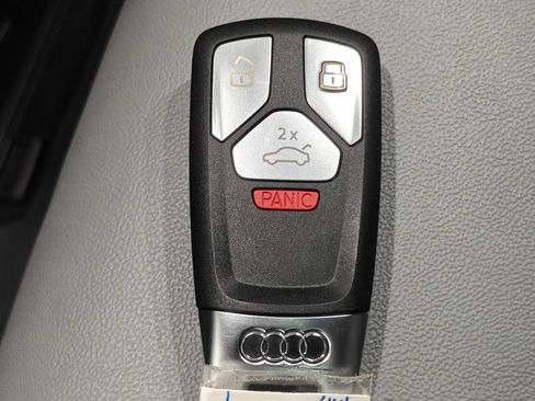 Used 2022 Audi Q5 2.0T Premium Plus w/ Premium Plus Package AWD/4WD image 14