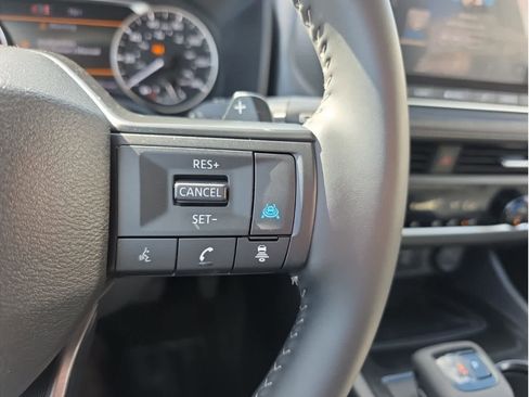 Used 2026 Nissan Rogue SV image 24