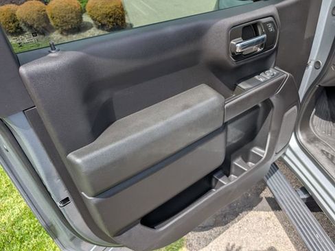 Used 2024 GMC Sierra 1500 Pro w/ Pro Value Package AWD/4WD image 9
