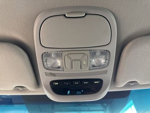 Used 2006 Toyota Sienna FWD image 16