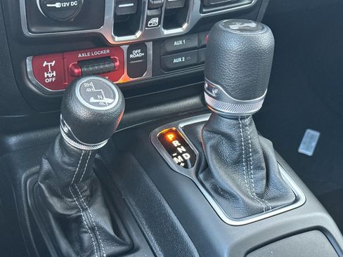 New 2026 Jeep Wrangler Unlimited Sport image 19