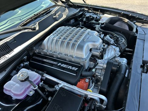 Used 2022 Dodge Challenger SRT Hellcat w/ Plus Package RWD image 29