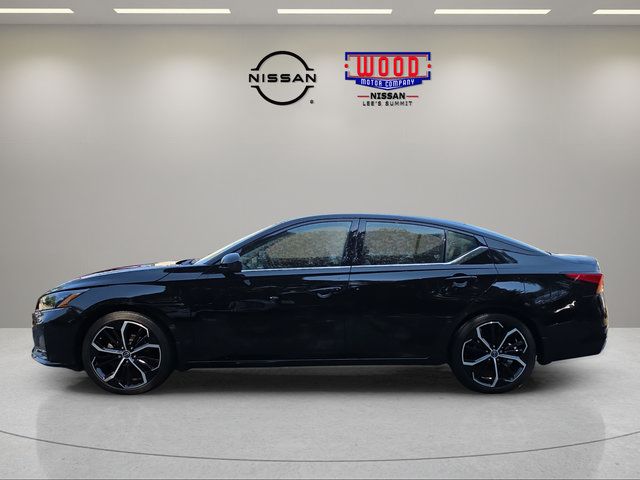 Used 2023 Nissan Altima 2.5 SR FWD image 5