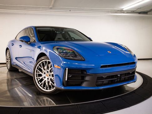 Certified 2026 Porsche Panamera 4 E-Hybrid AWD/4WD image 9
