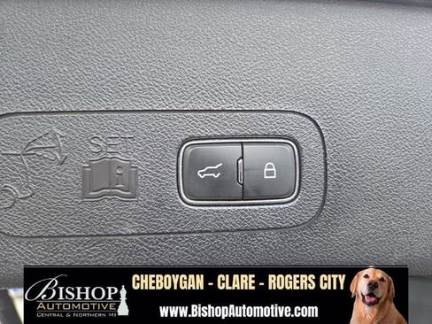 Used 2023 Lincoln Aviator Reserve w/ Equipment Group 201A AWD/4WD image 14