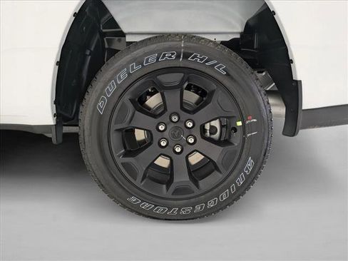 New 2026 RAM 1500 Express image 15