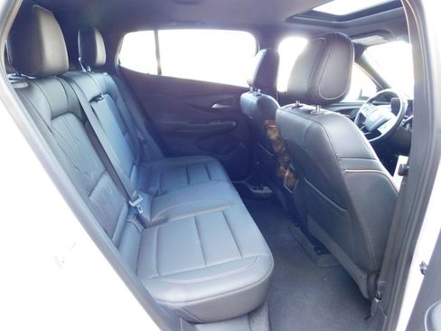 Used 2025 Buick Envista Sport Touring FWD image 5