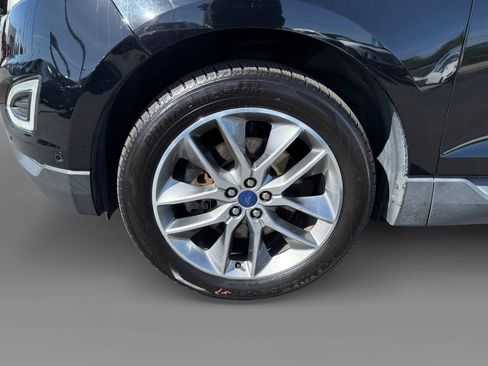 Used 2016 Ford Edge Titanium image 9