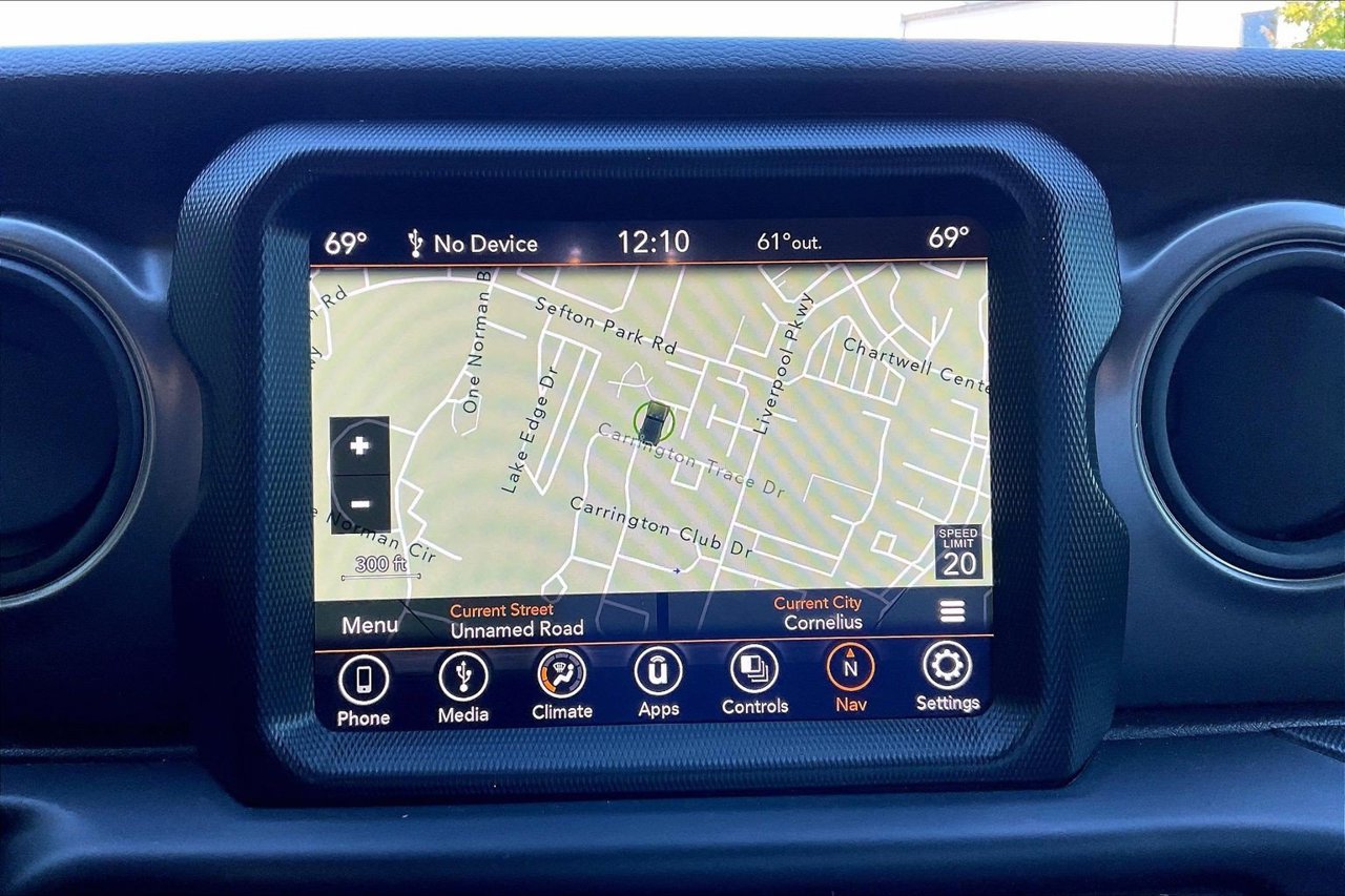 Used 2023 Jeep Wrangler Unlimited Sport AWD/4WD image 13