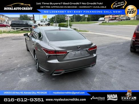 Used 2018 Lexus LS 500 w/ Interior Upgrade Package RWD image 8