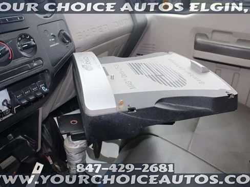 Used 2008 Ford F550 2WD Regular Cab Super Duty image 19