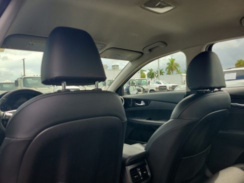 Used 2020 Kia Forte EX FWD image 16