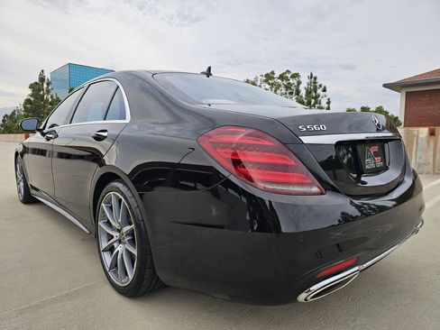 Used 2018 Mercedes-Benz S 560 Sedan image 10