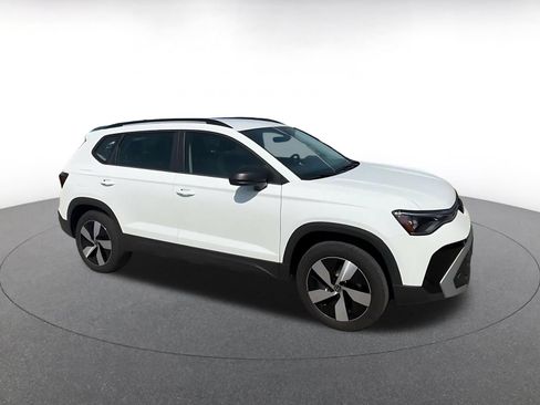 Used 2026 Volkswagen Taos S AWD/4WD image 2