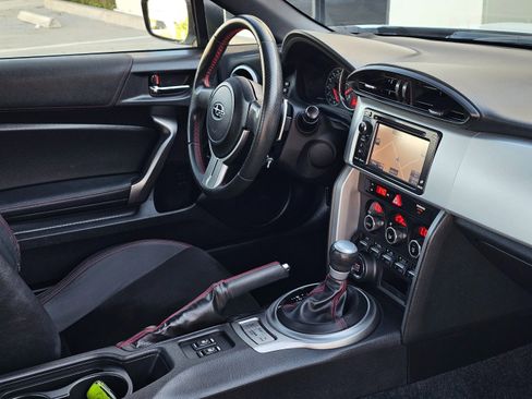 Used 2013 Subaru BRZ Limited w/ Popular Pkg 2C image 28