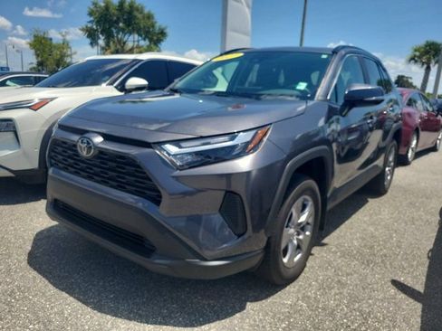 Used 2025 Toyota RAV4 XLE FWD image 3