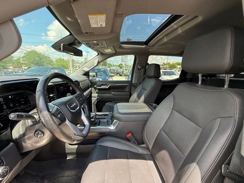 Used 2023 GMC Sierra 1500 SLT w/ SLT Convenience Package AWD/4WD image 14