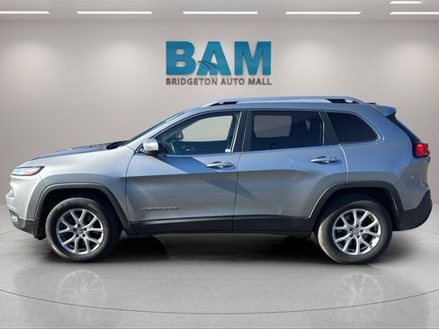 Used 2015 Jeep Cherokee Latitude image 4