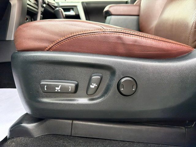 Used 2015 Toyota 4Runner Limited AWD/4WD image 16
