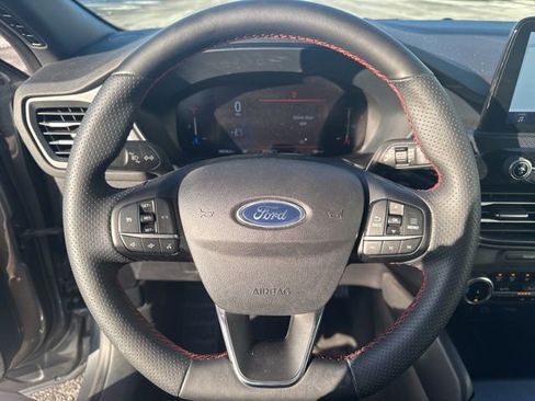 Used 2025 Ford Escape ST-Line AWD/4WD image 12