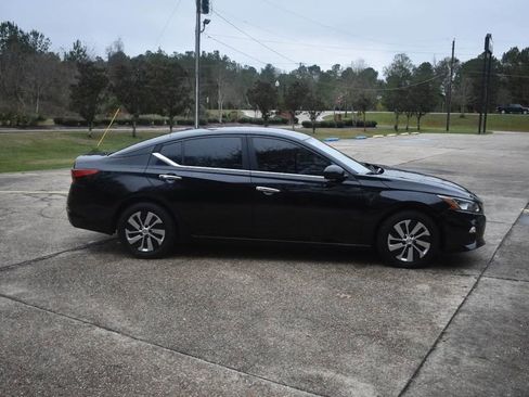 Used 2020 Nissan Altima 2.5 S image 5