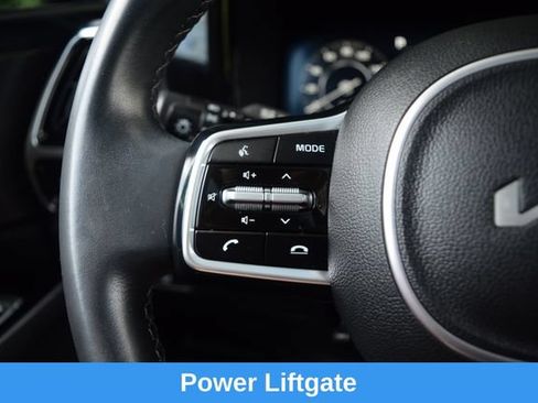 Used 2023 Kia Sorento SX AWD/4WD image 6
