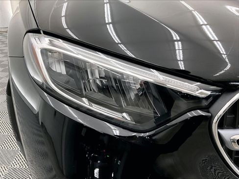 Used 2026 Mercedes-Benz GLC 300 4MATIC image 26