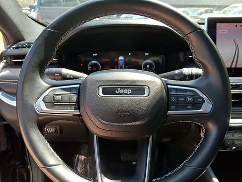 Used 2022 Jeep Compass High Altitude AWD/4WD image 20